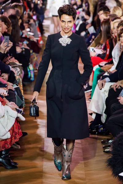 Look 30